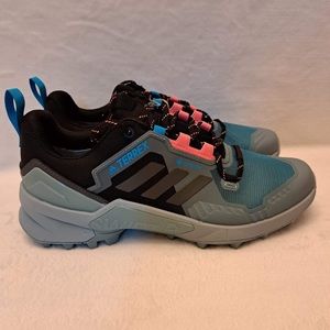 Adidas TERREX SWIFT R3 GORE-TEX HIKING SHOES